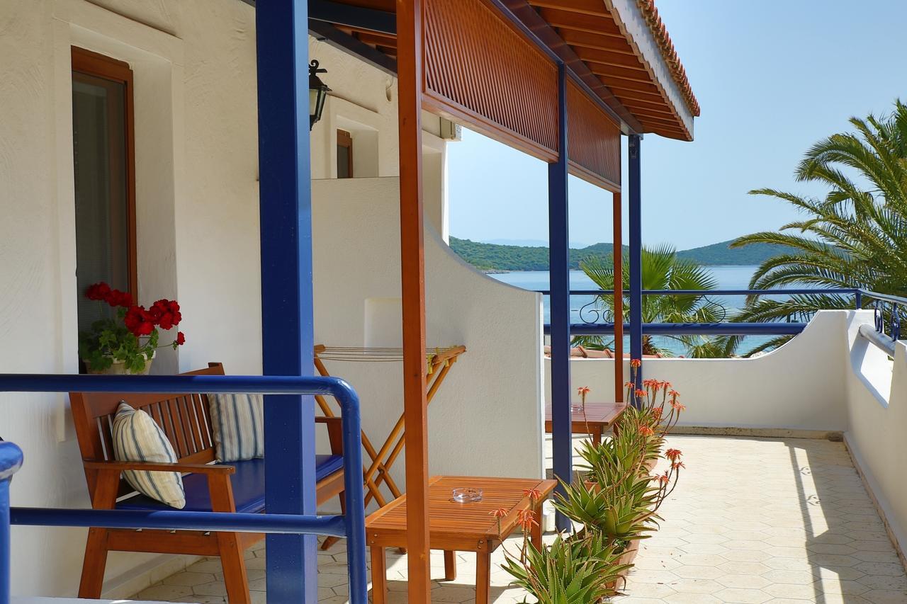 Uzhan Beach Hotel Bitez Exterior foto